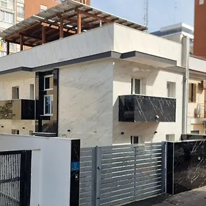 Luxury House Бари