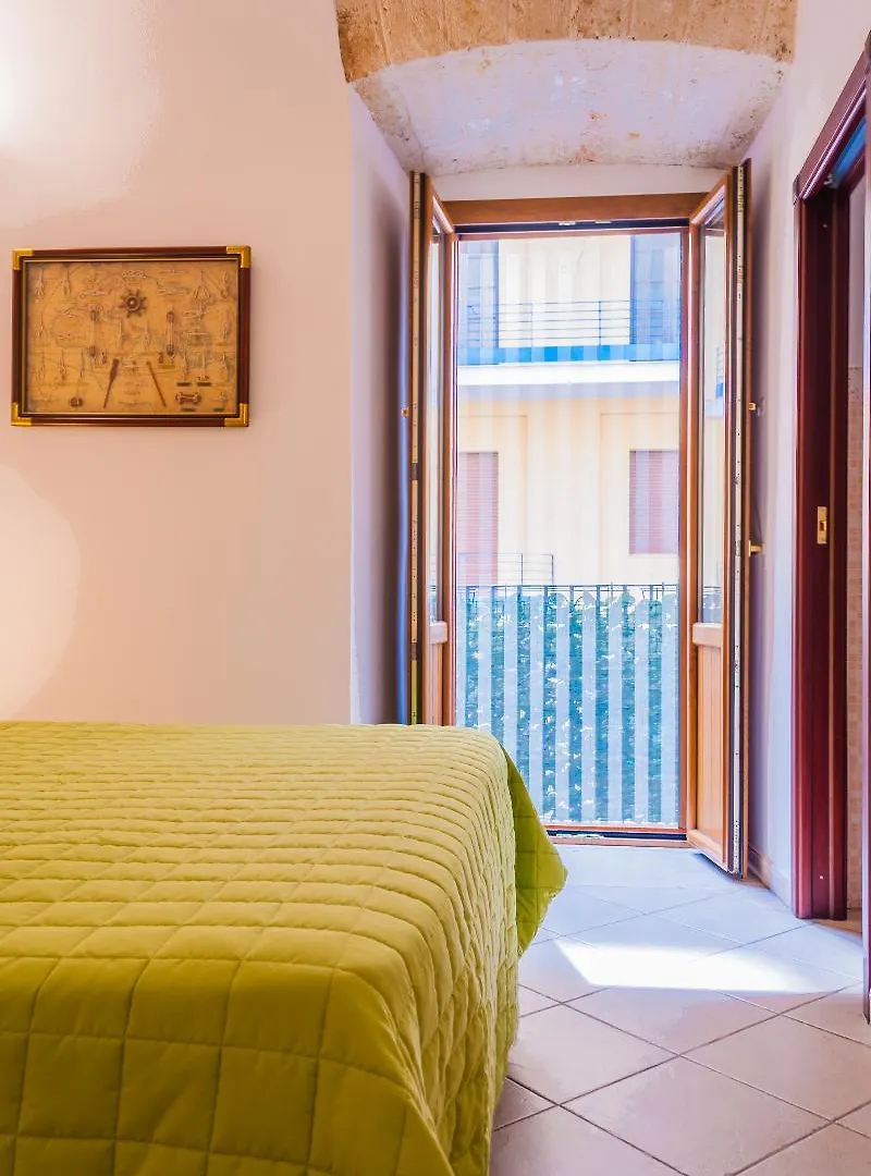 Melo Accommodations Бари Италия