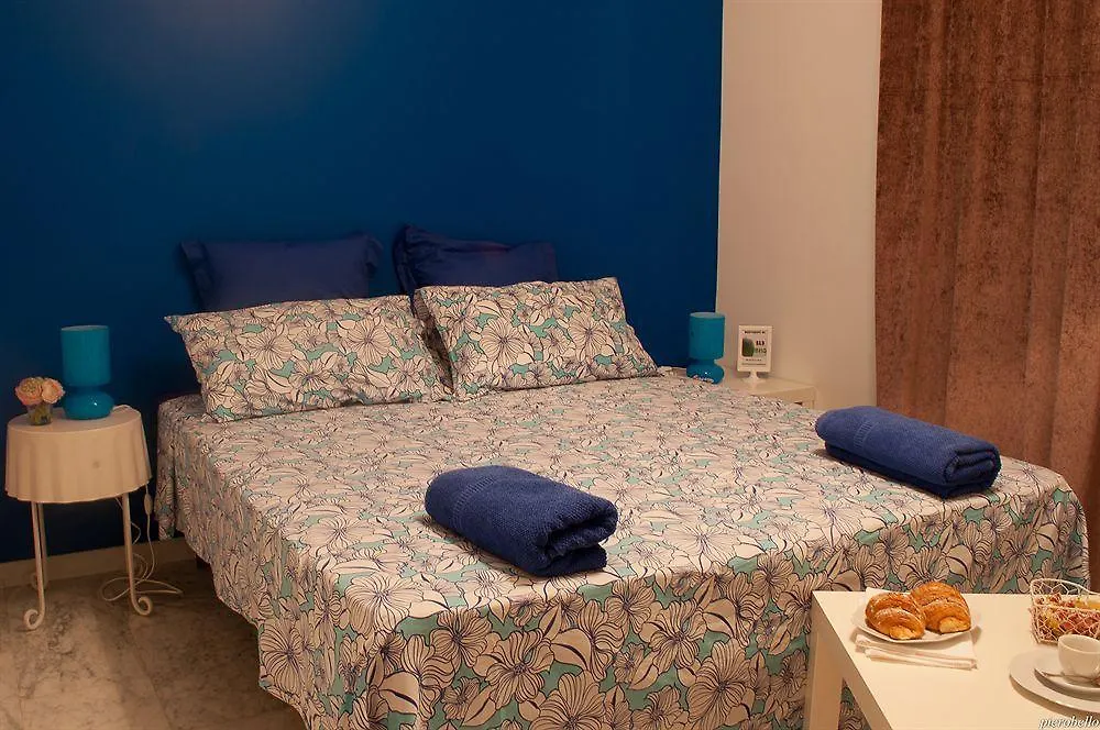 Melo Accommodations Bari Italië