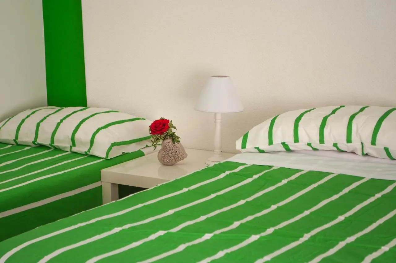 Melo Accommodations Бари Гостевой дом